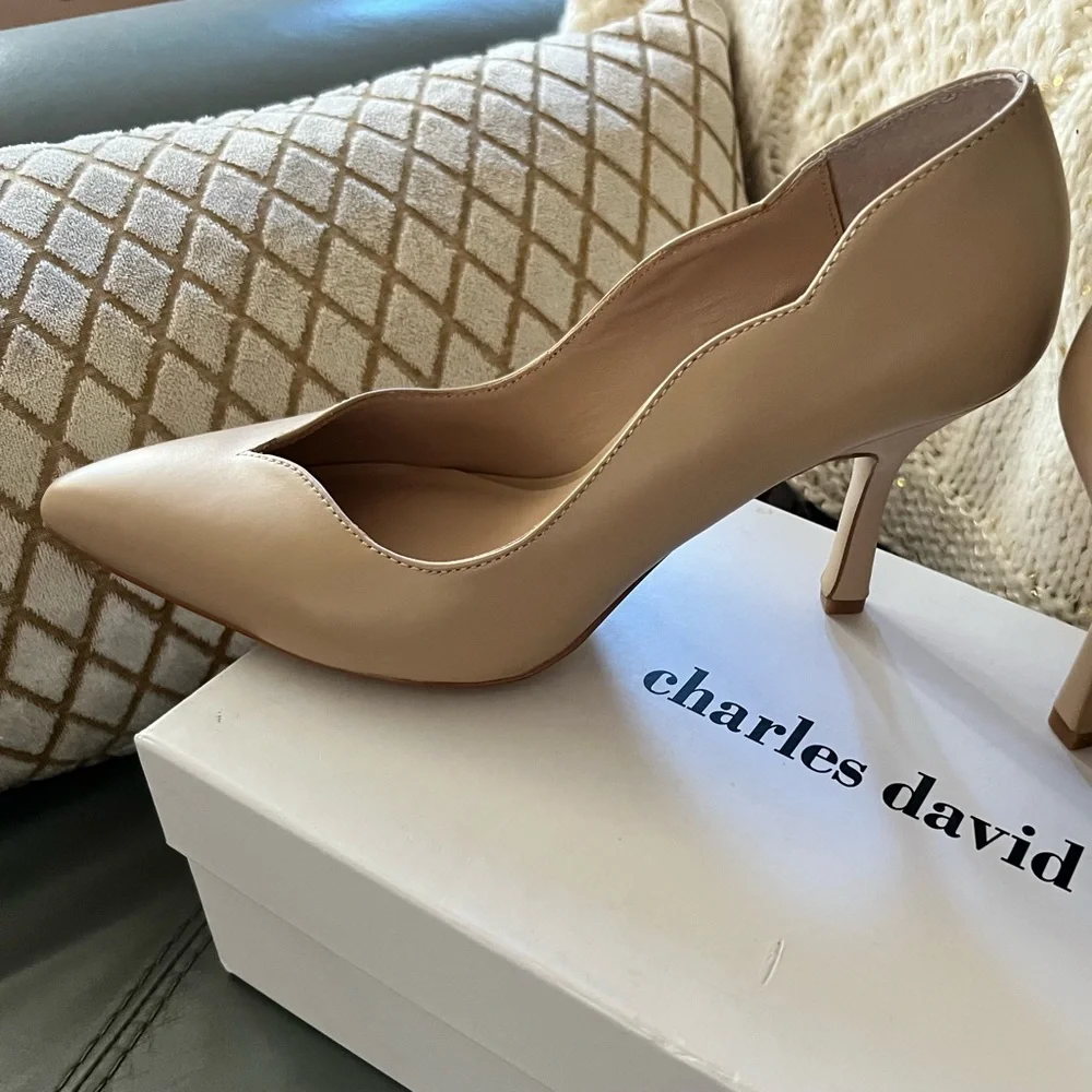 $120 Charles David INNOCENT Pointed Closed Toe STILETTO Heel LEATHER PUMPS 9.5 - Picture 6 of 17